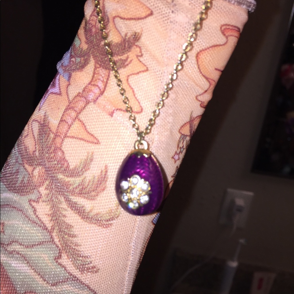 Egg necklace